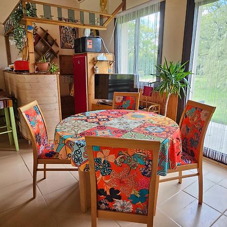 Le Domaine Des Sources Bed & Breakfast Landévant Dış mekan fotoğraf