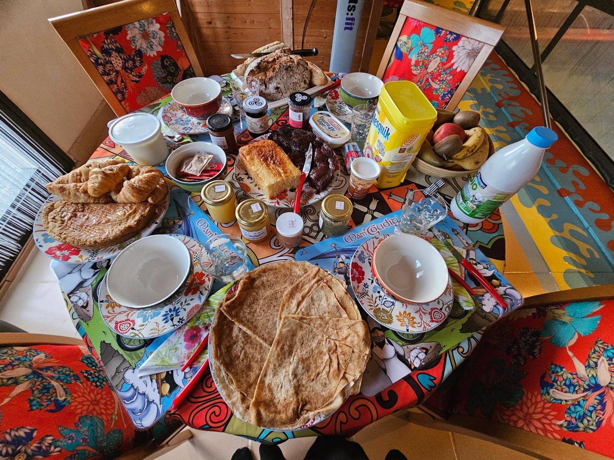 Le Domaine Des Sources Bed & Breakfast Landévant Dış mekan fotoğraf
